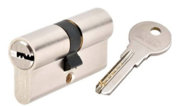 Cylindre nickelé Clé réversible Référence P05R VACHETTE